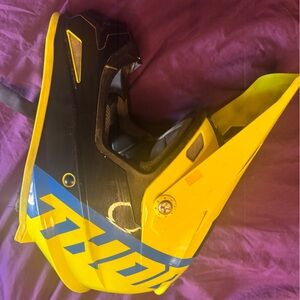 Thor Yellow and Black Helmet, GUC
